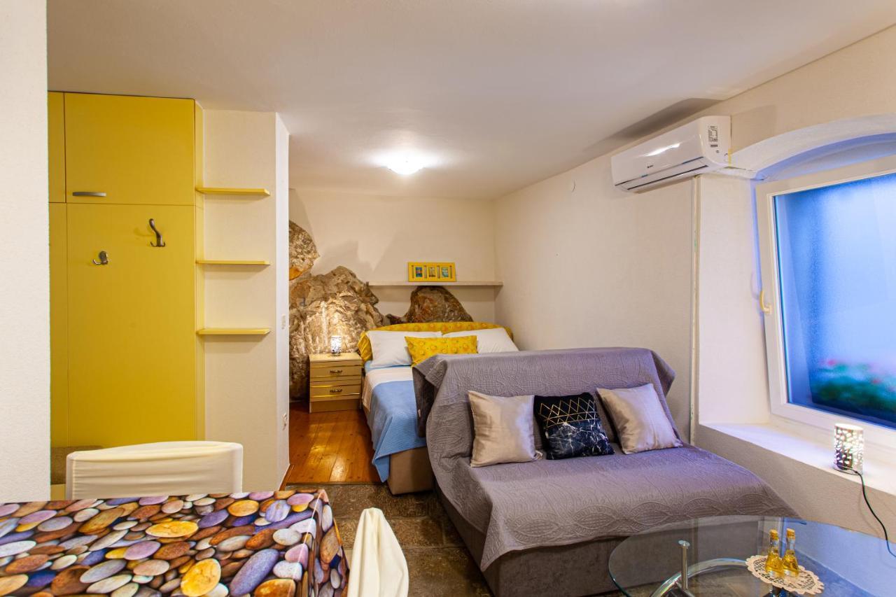 Room M Крес Екстериор снимка
