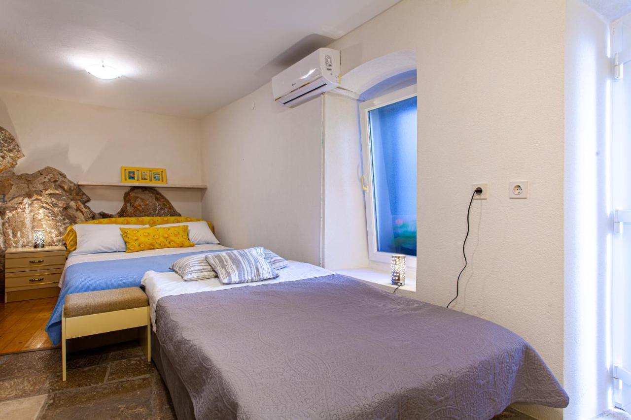 Room M Крес Екстериор снимка