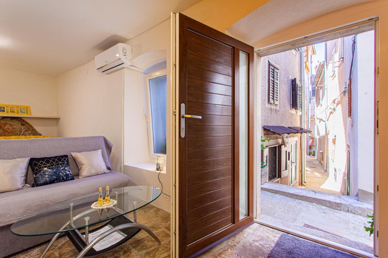 Room M Крес Екстериор снимка